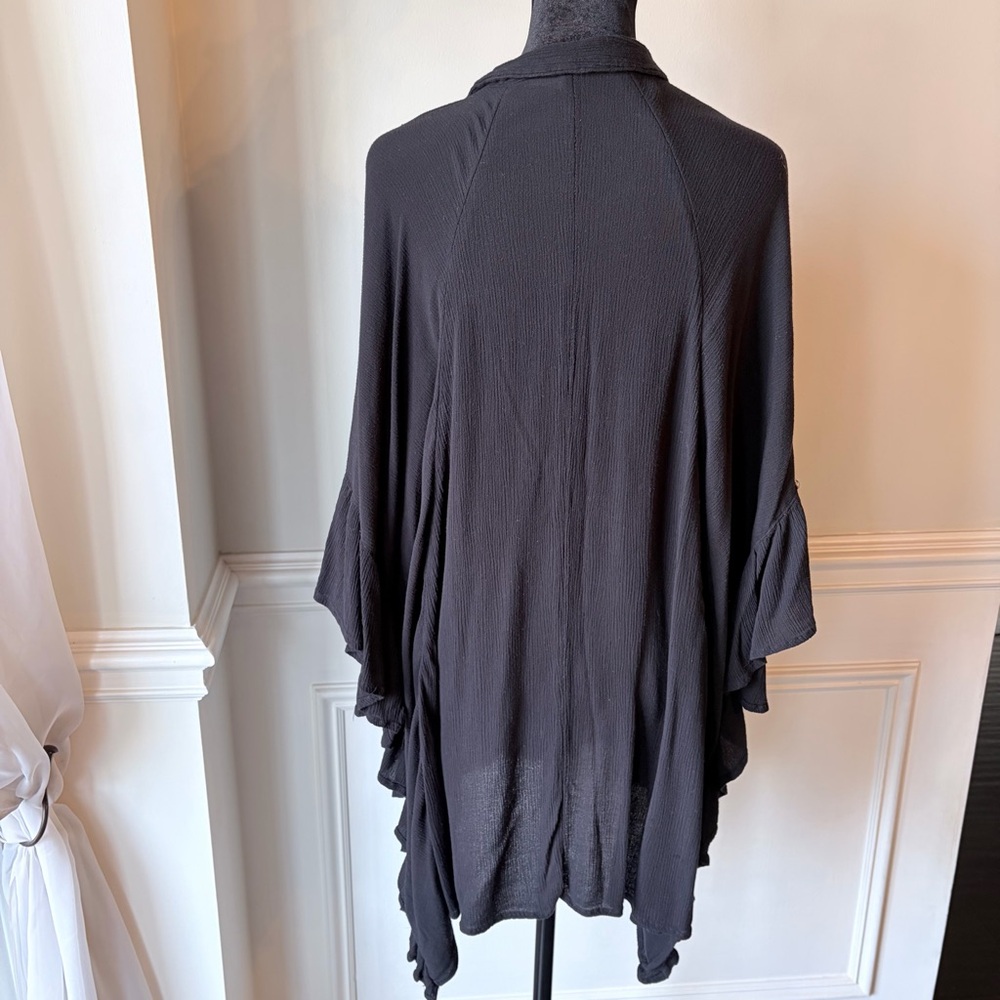 Free People Oversized Ruffle Edge Top - Picture 5 of 8